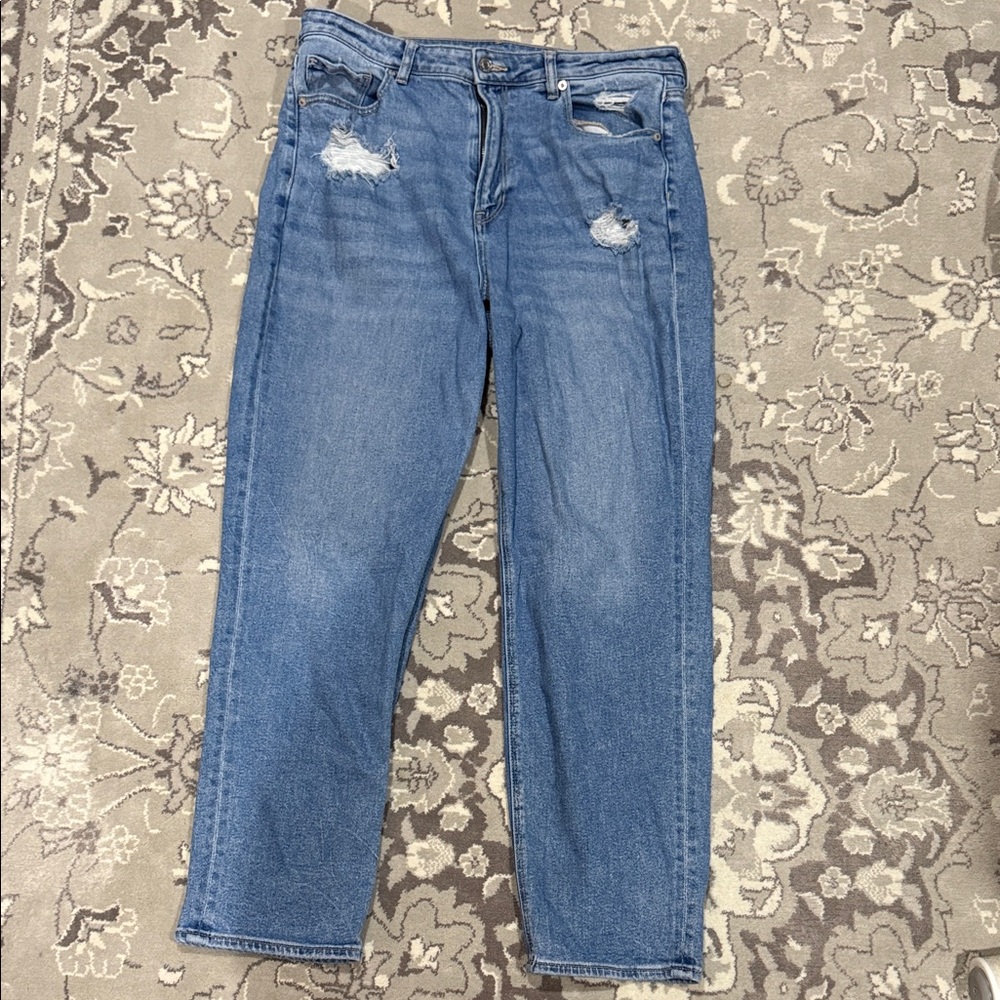 American Eagle Outfitters Distressed Mom Straight Leg Jeans